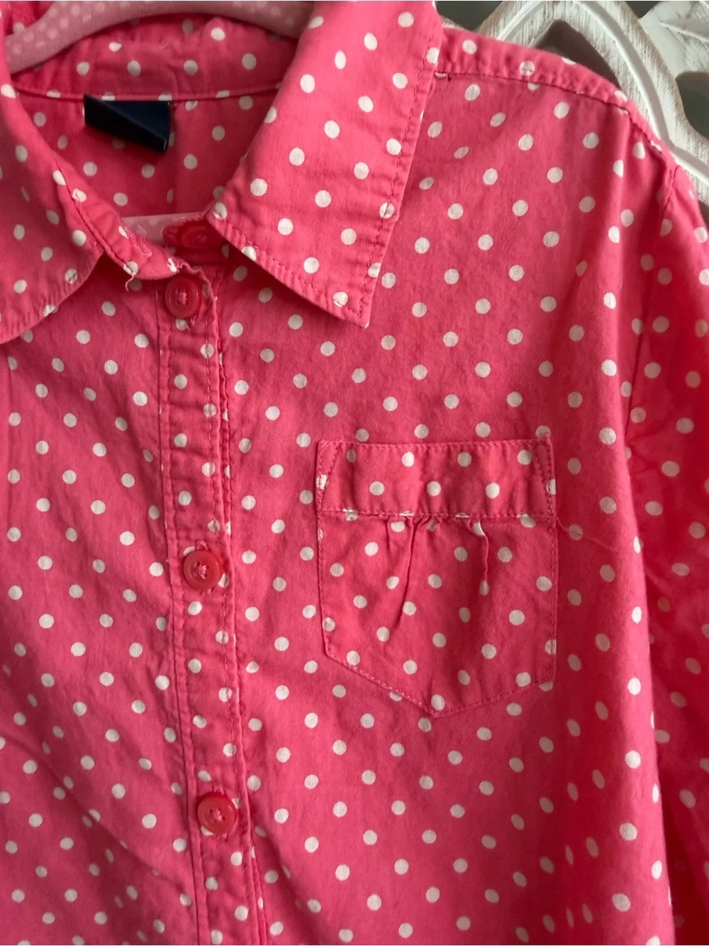 GAP bright pink